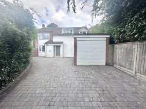 Raebarn Gardens, Barnet