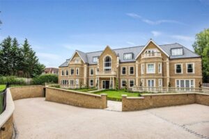 Renaissance, Cockfosters Road, Hadley Wood